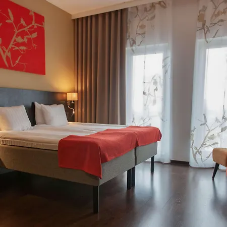 Western Arena Hotel 4*