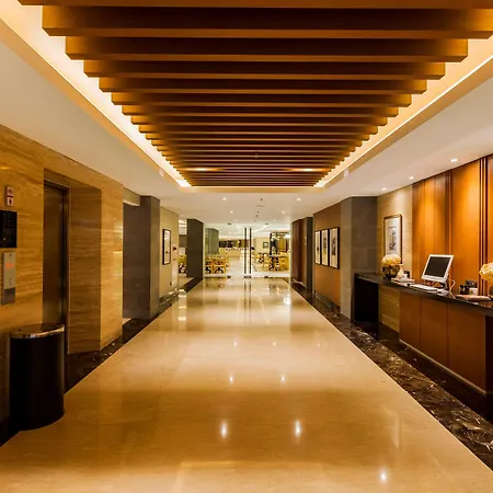Western Arena Hotel 4*
