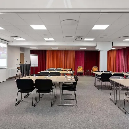 Hotel Western Arena 4*